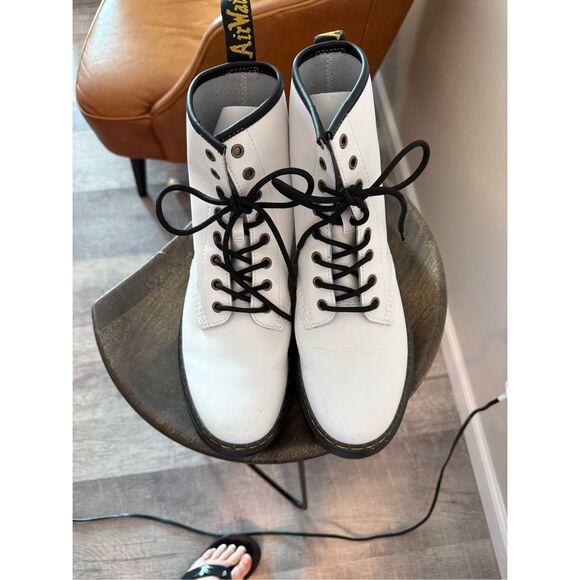 Dr. Martens Zavala White Lace Up Combat Boots sz 10 EUC - Picture 2 of 9